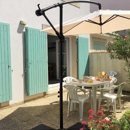 Avec Terrasse Arboree A Saint-martin-de-re, Proche Port Et Commerces - Fr-1-544-8 Apartman Saint-Martin-de-Ré